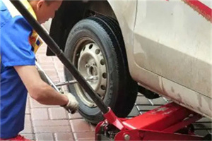 小马厂附近拖车24小时服务热线电话