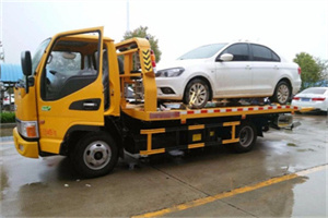 小马厂附近拖车救援24小时服务热线